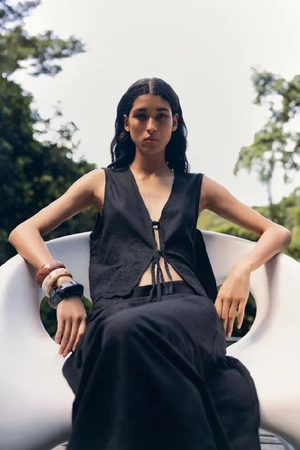 Льненая коллекция Zara: свежие летние образы 2025 | Новости сайта